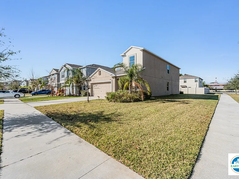 10201 Boggy Moss Dr — Photo 9