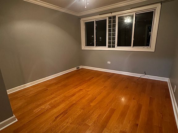 2nd image of 4141 N Francisco Ave