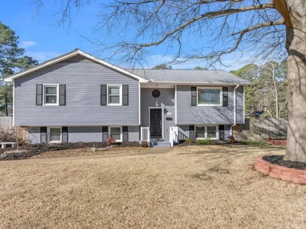3505 Byrn Brae Dr, Virginia Beach, VA 23464