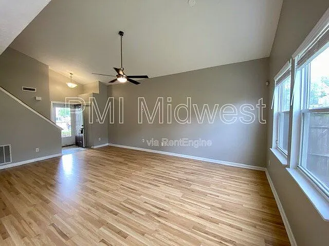 112 Gazebo Dr — Photo 5