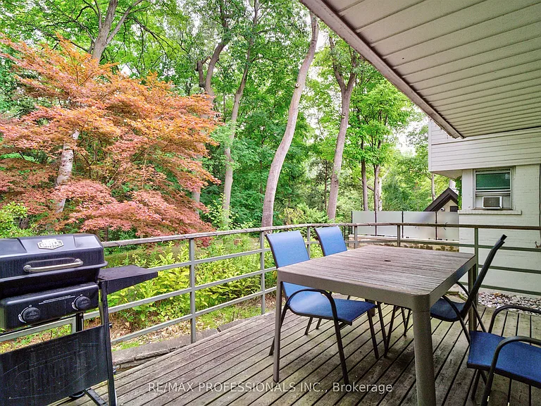 89 Valecrest Dr — Photo 9