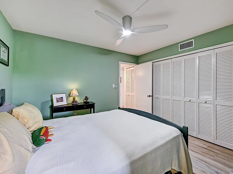 4821 S Landings Dr #106 — Photo 34