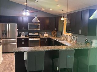 4195 Pioneer Trl #B, Mantua, OH 44255