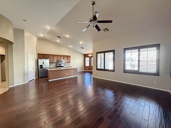 4th image of 2462 E Sequoia Dr