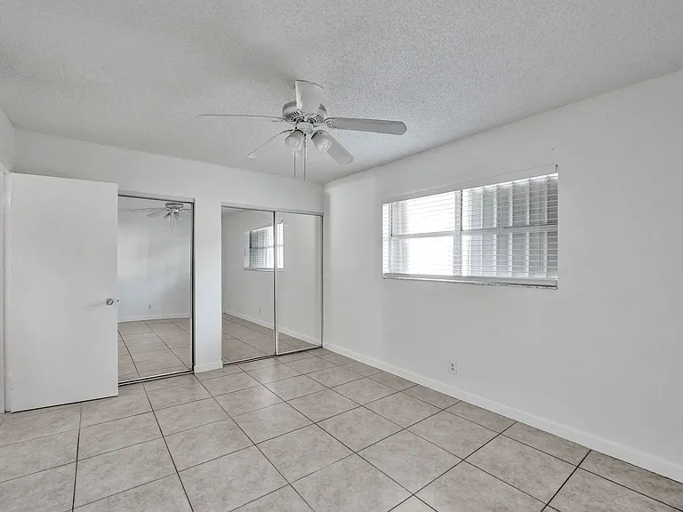 600 SE 2nd Ave #K2 — Photo 18