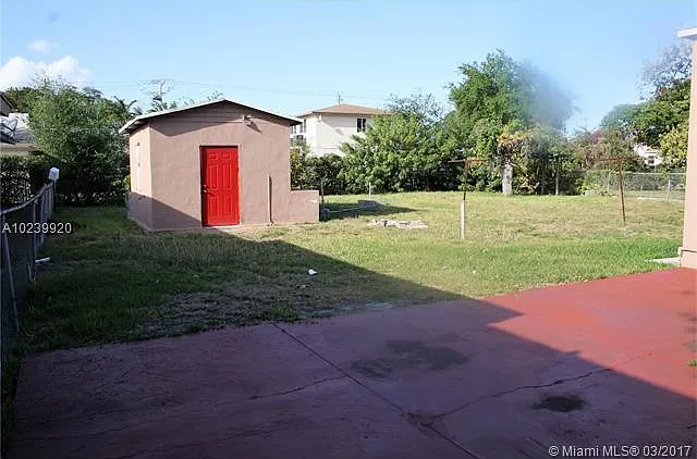 5 bed, 1749 sqft, $3,500 — Photo 4