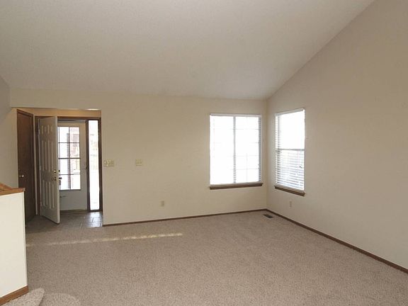 D - Living Room