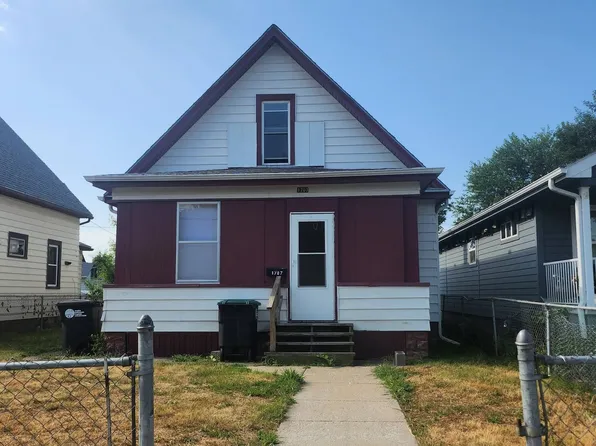 1707 Laird St, Omaha, NE 68110