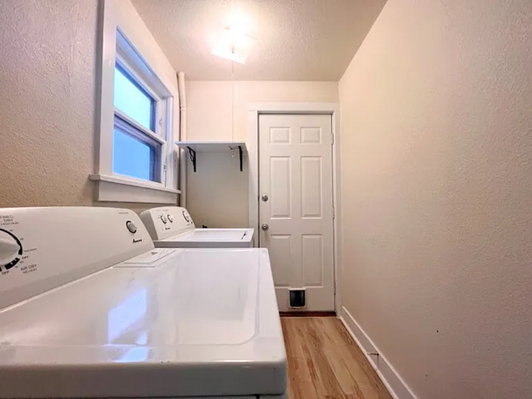 4022 N Christine St — Photo 15