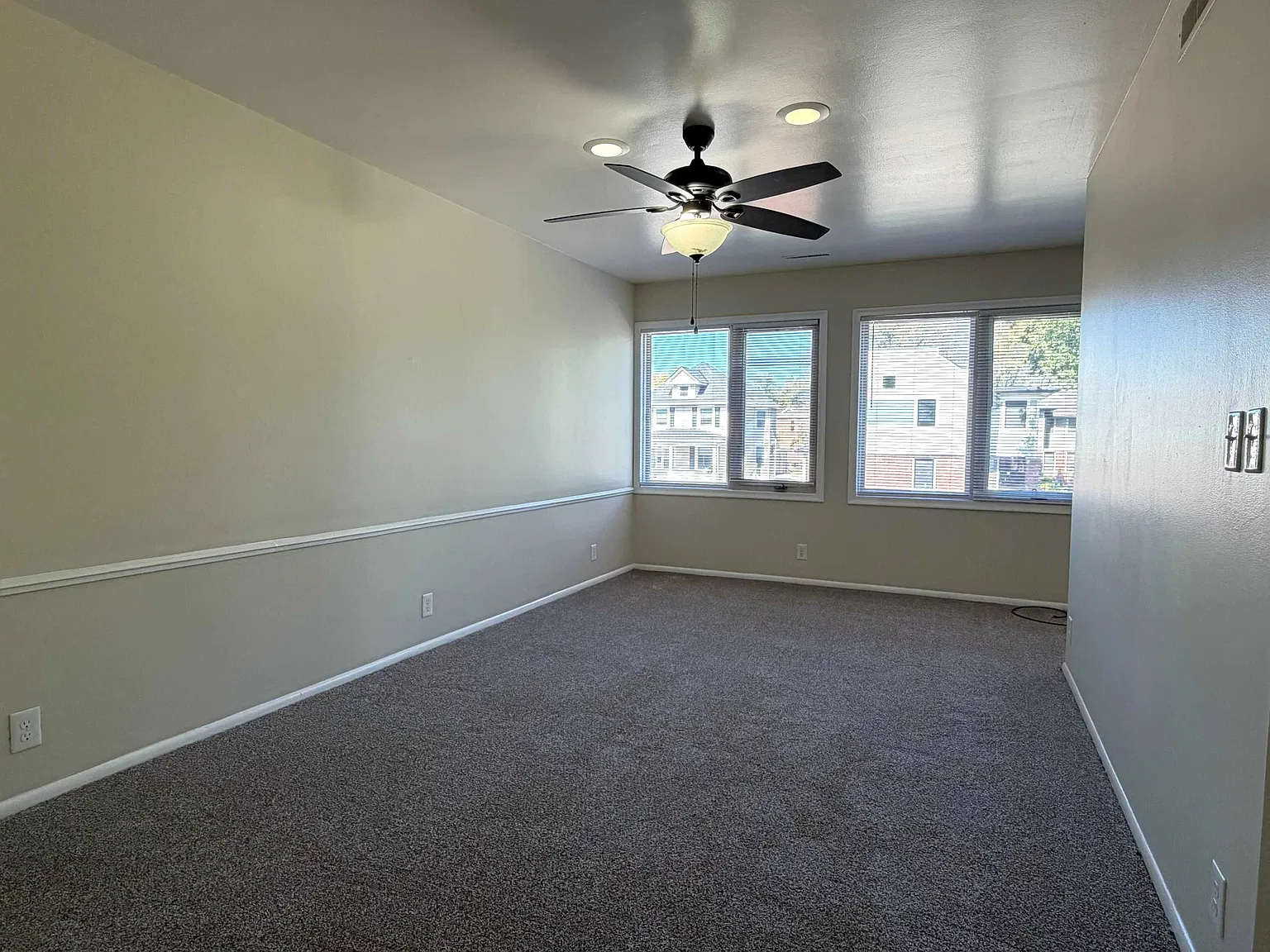 2 bed, 1700 sqft, $1,200 — Photo 3