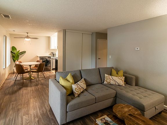 5th image of 825 Delucchi Ln APT 1192