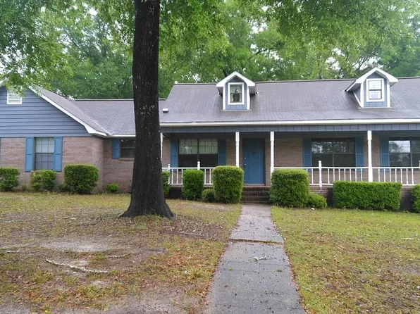 267 Graceland Cir, Ozark, AL 36360
