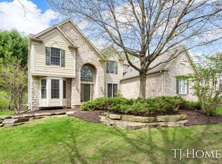 2383 Arbor Tree Ct SE, Grand Rapids, MI 49546