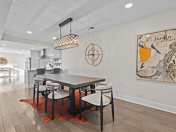 3rd image of 680 Lyons Cir