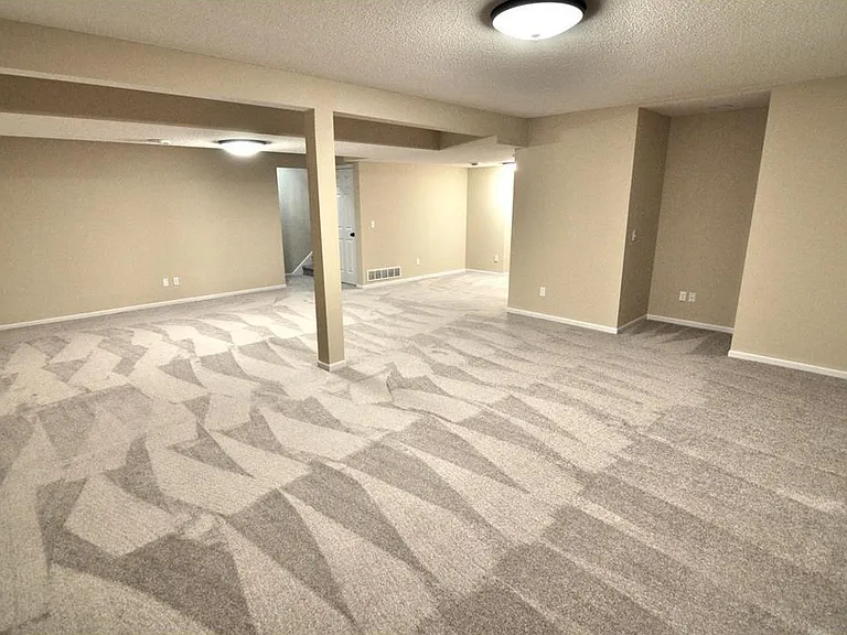 10413 Spyglass Dr — Photo 37