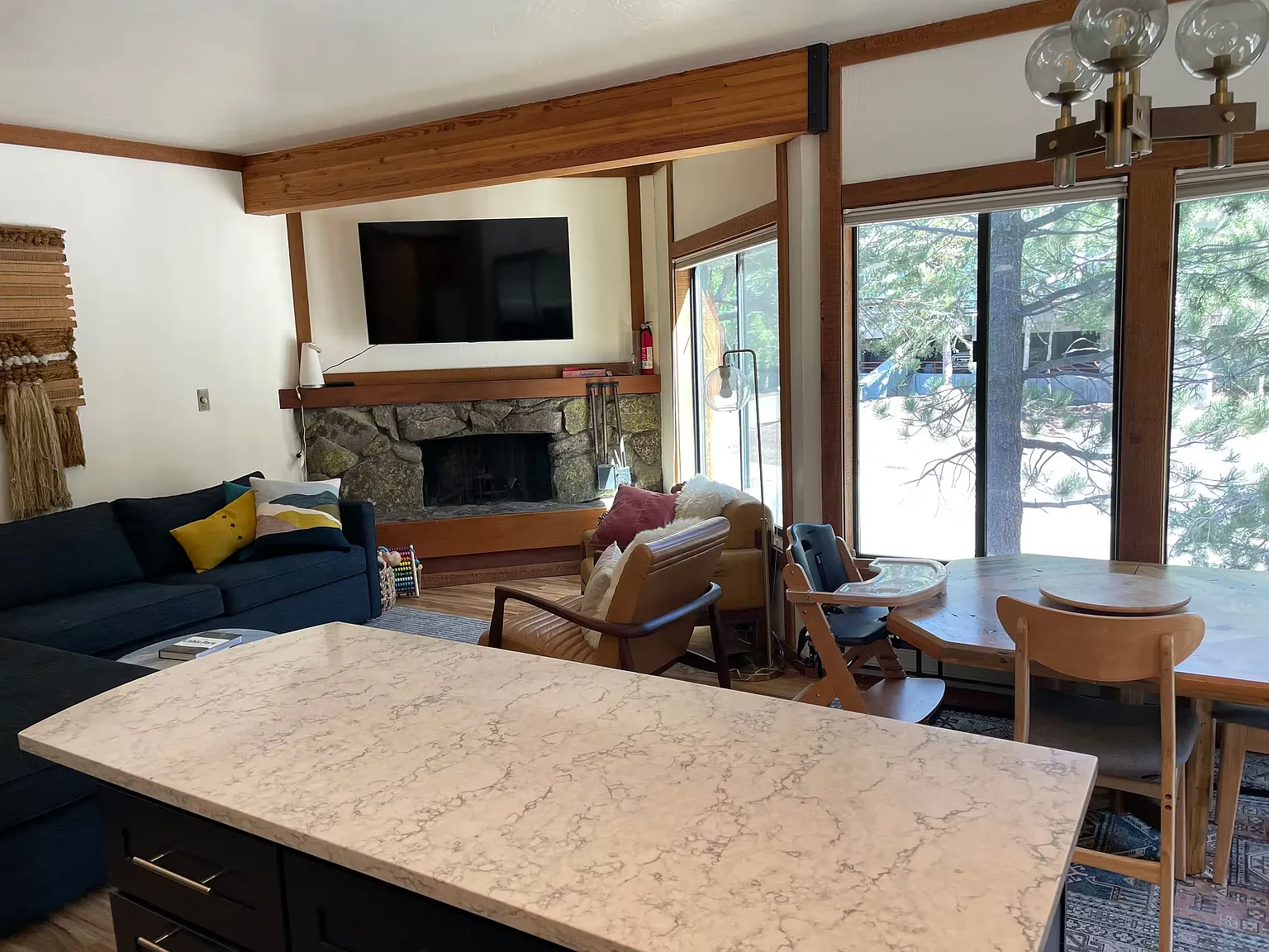 2 bed, 1058 sqft, $7,500 — Photo 4