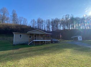 15626 Bill Dean Rd, Saint Paul, VA 24283