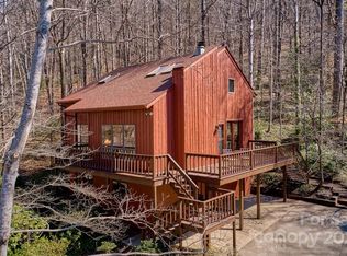 331 Chalet Rd, Lake Lure, NC 28746