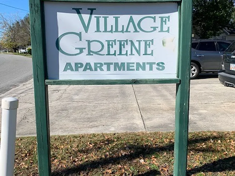 1438 Green St — Photo 2