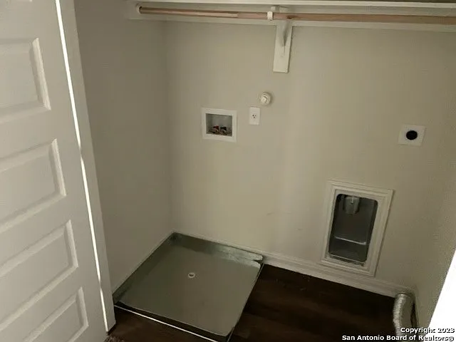 10317 Lynwood Vlg #101 — Photo 19