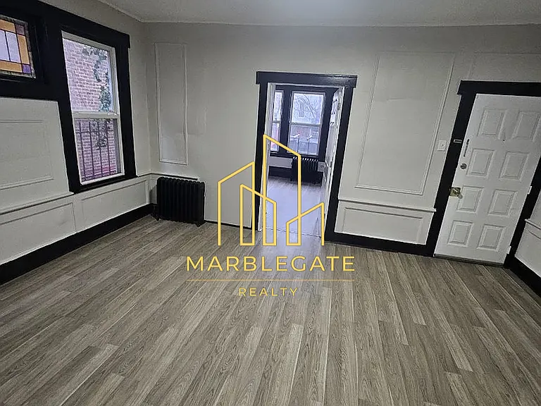 81 Montgomery Ave #22 — Photo 3