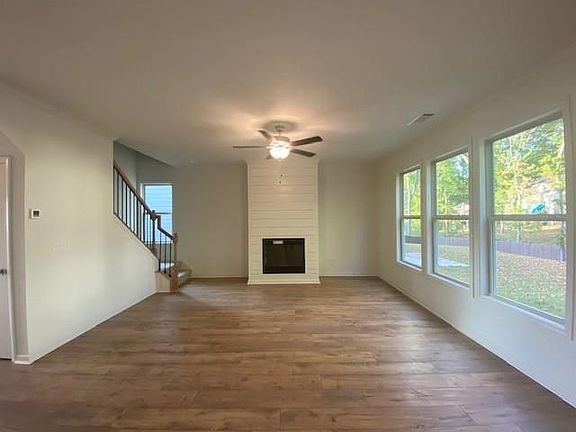 3rd image of 5512 Shallow Branch Dr