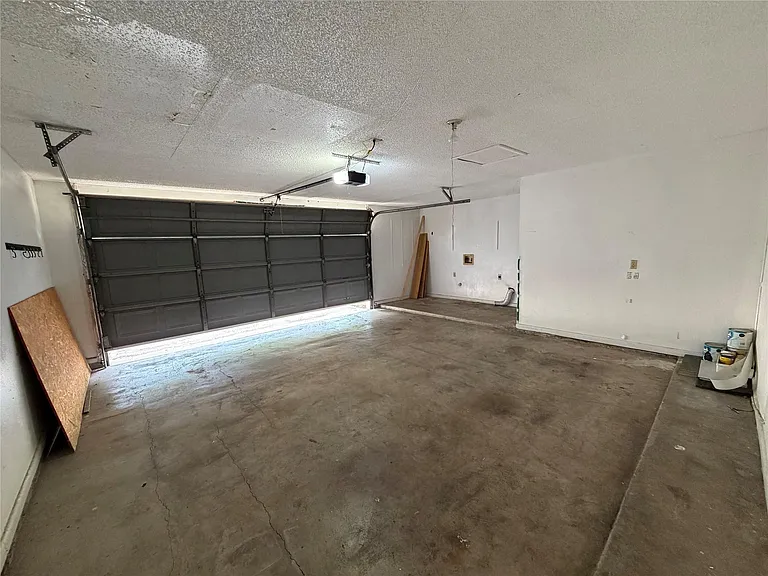 12317 Willow Wild Dr #B — Photo 21