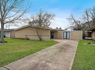 5311 Heatherbloom Dr, Houston, TX 77045