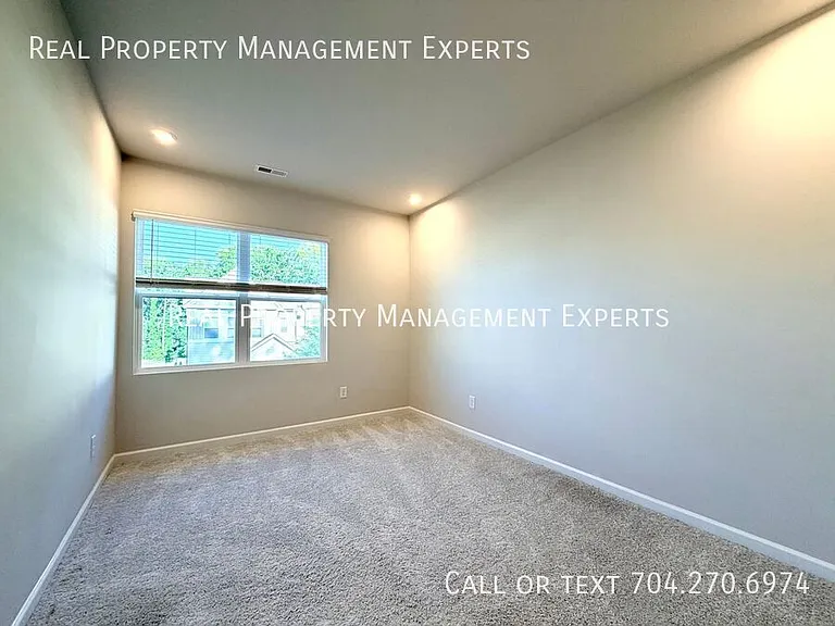 9300 Widden Way — Photo 11
