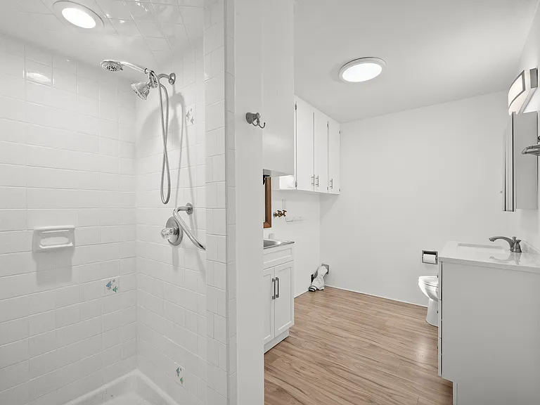 1332 W Glenlord Rd #1332 — Photo 9