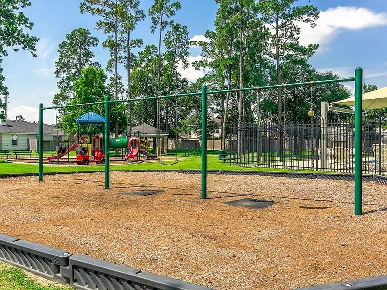 3603 Avalon Castle Dr — Photo 34