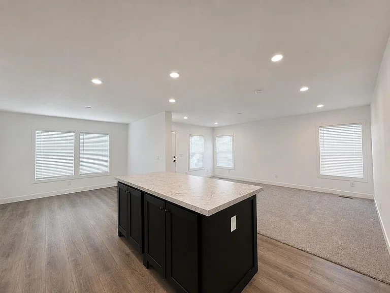 2060 N Center St #430 — Photo 1