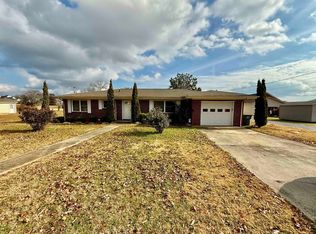 1050 Pine St, Killen, AL 35645