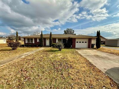 1050 Pine St, Killen, AL, 35645