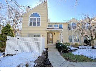 11 Dennis Ct, Hightstown, NJ 08520