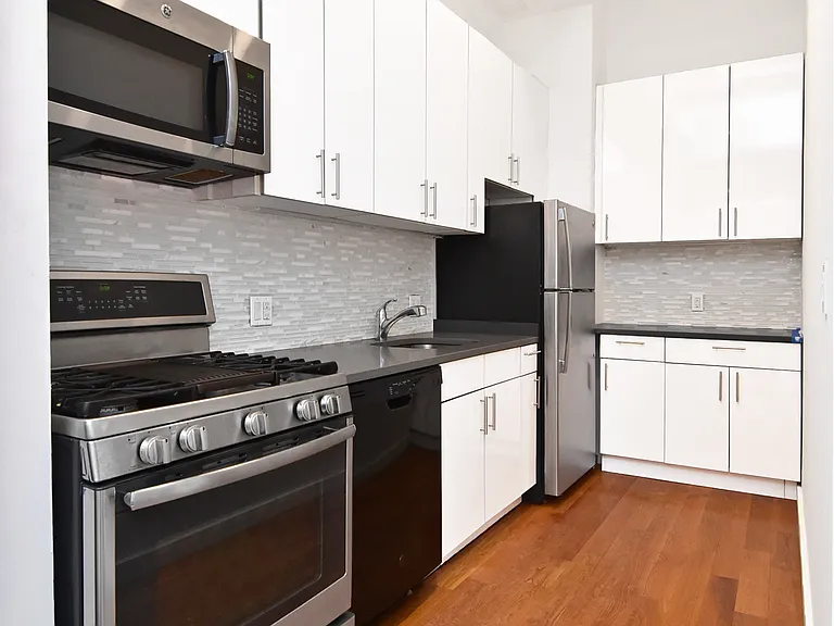 85 Attorney St #2A — Photo 2