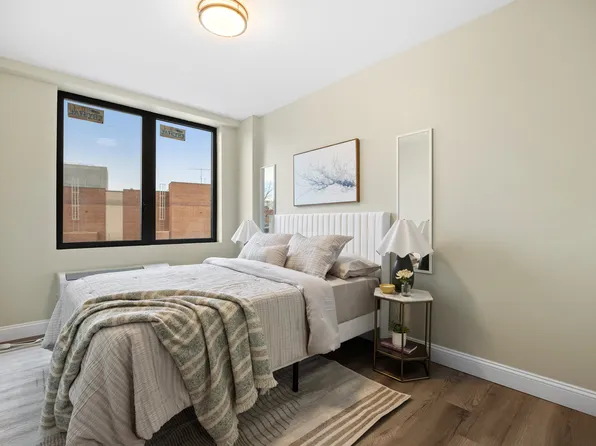 163-07 72nd Avenue image 5 of 11