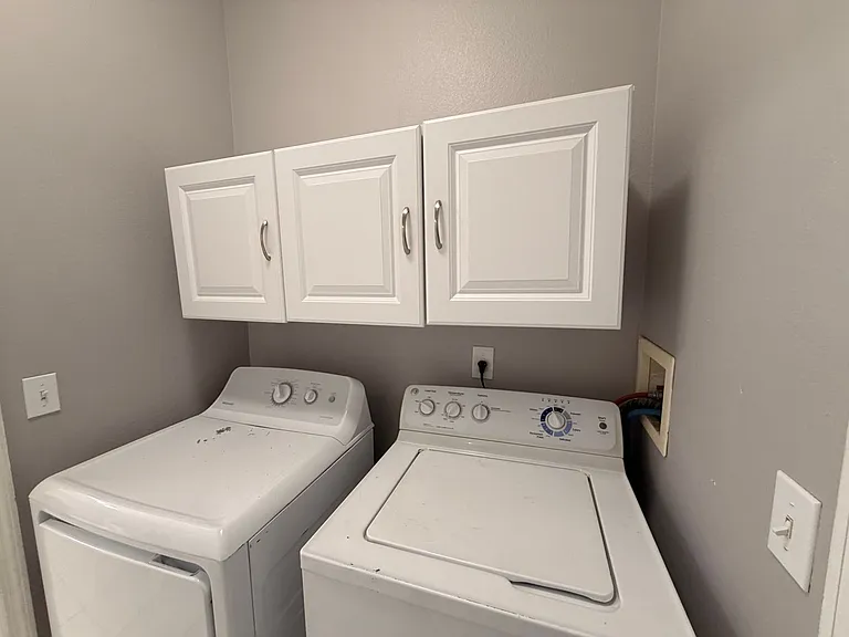 260 Blue Jay Way — Photo 9