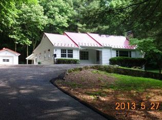 2652 South Ln, Bluefield, WV 24701