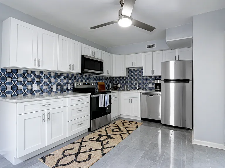 102 N Baltimore Ave #A — Photo 10