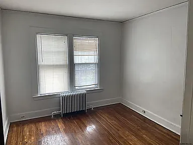 432 Morris St — Photo 13