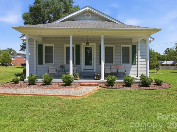 144 E Park Rd, Ellenboro, NC 28040