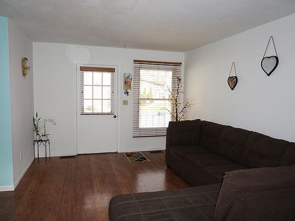 5th image of 2623 Jacquelyn Ln