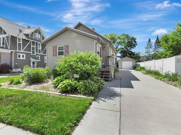 707 E Randall St, Appleton, WI 54911