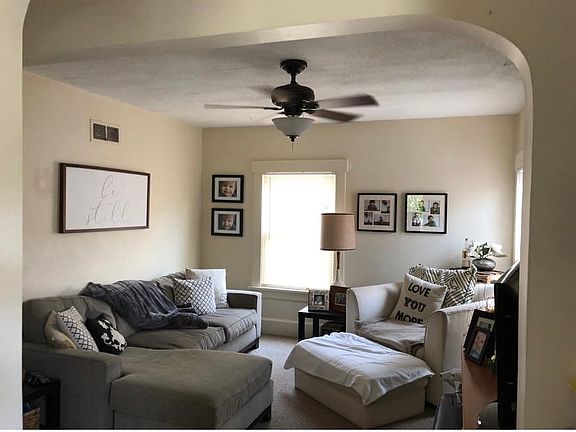 5th image of 209 N Vine St #1