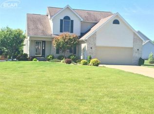 6529 Stonebrook Ln, Flushing, MI 48433