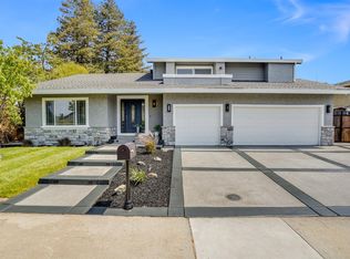9205 Elk Crest Dr, Elk Grove, CA 95624