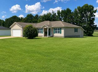 175 Dixie Village Ln, Paris, TN 38242