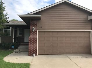 3444 N Lake Ridge Ct, Wichita, KS 67205