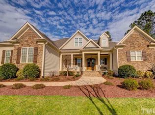 125 Marsh Barton Dr, Holly Springs, NC 27540